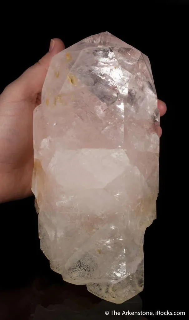 Calcite var. Manganoan (fluorescent) image