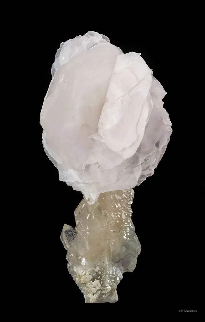 Calcite (Var. Manganoan) on Quartz - image 5