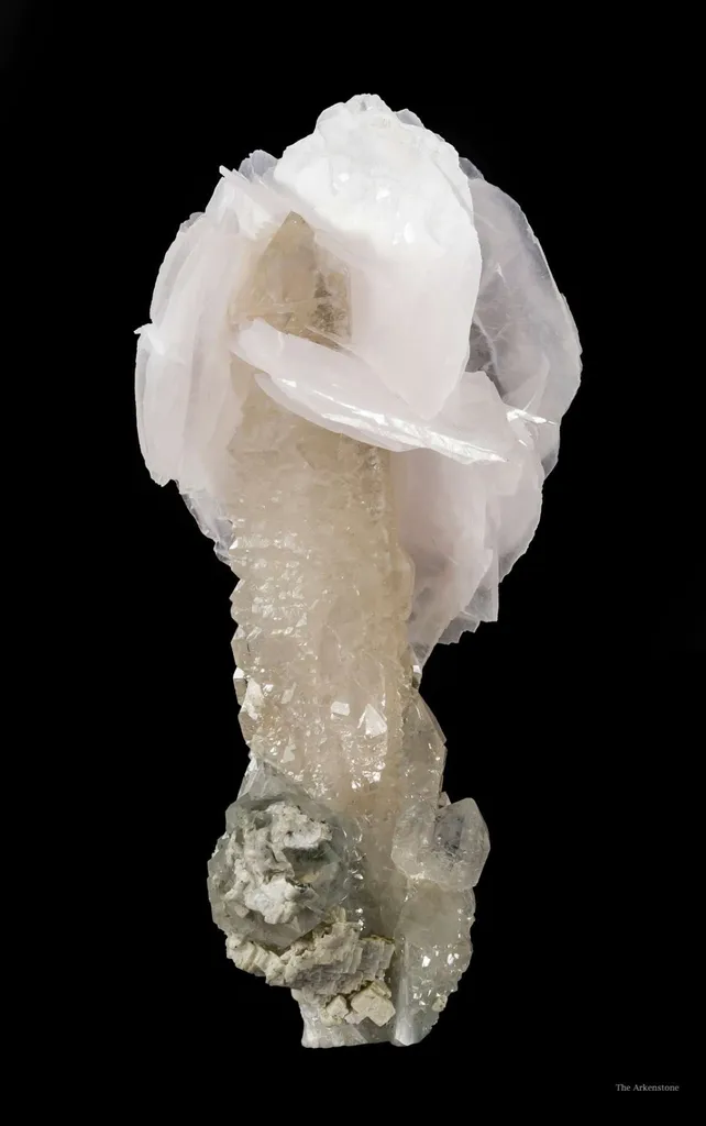 Calcite (Var. Manganoan) on Quartz - image 3