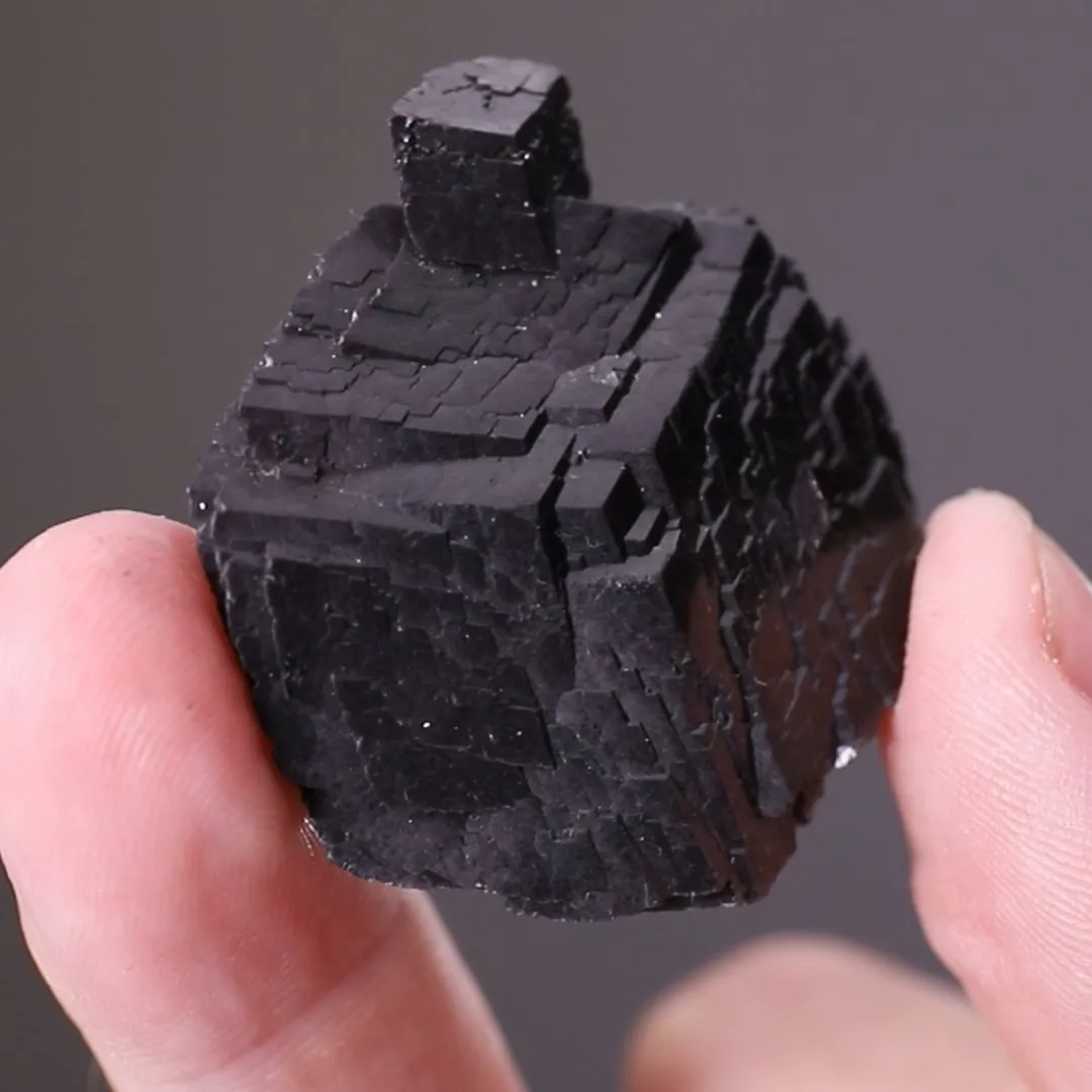 Calcite with Boulangerite inclusions - image 2