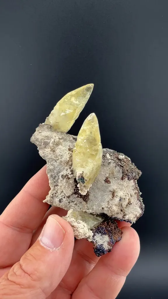 Calcite with Chalcopyrite image