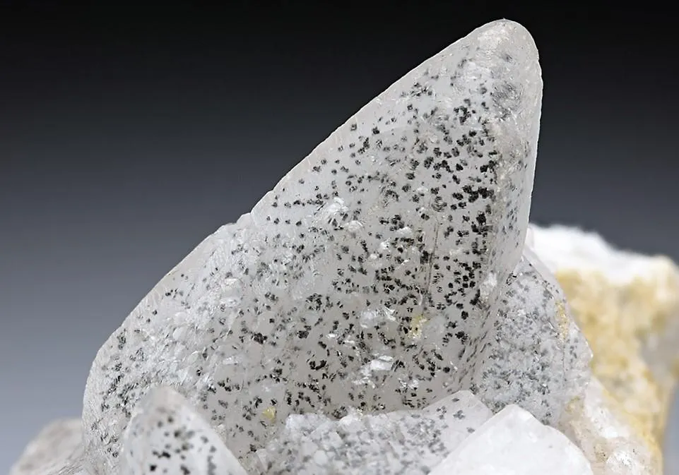 Calcite with Chalcopyrite image