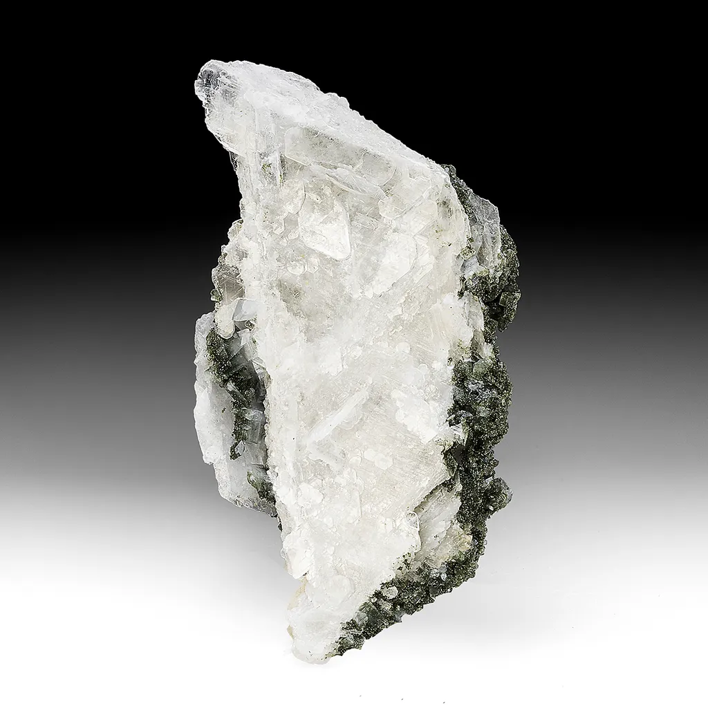 Calcite with Chlorite, Orthoclase, Quartz image