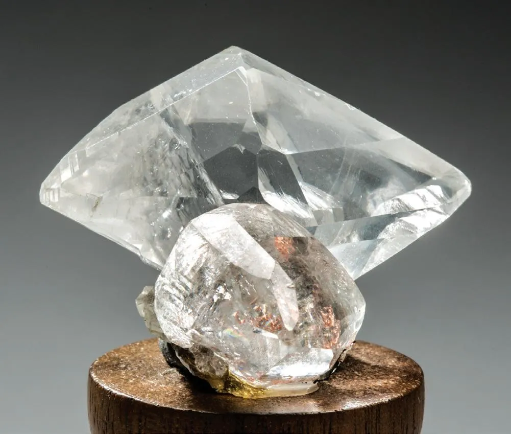 Calcite with Copper inclusion image