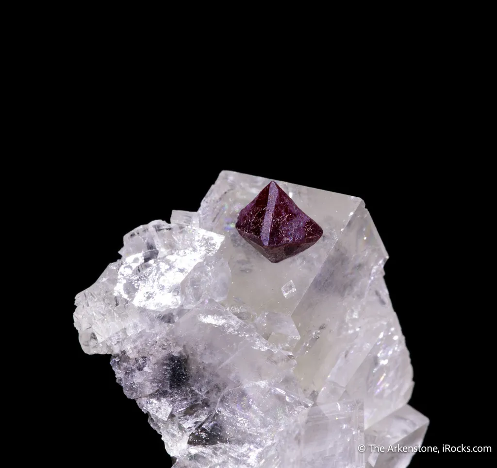 Calcite with Cuprite image