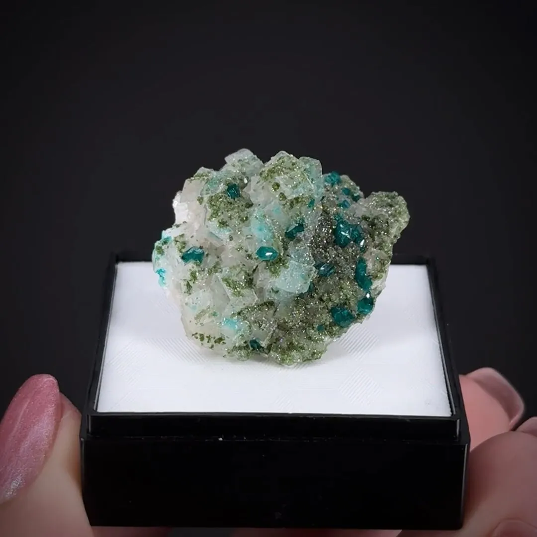 Calcite with Dioptase and Duftite - image 2