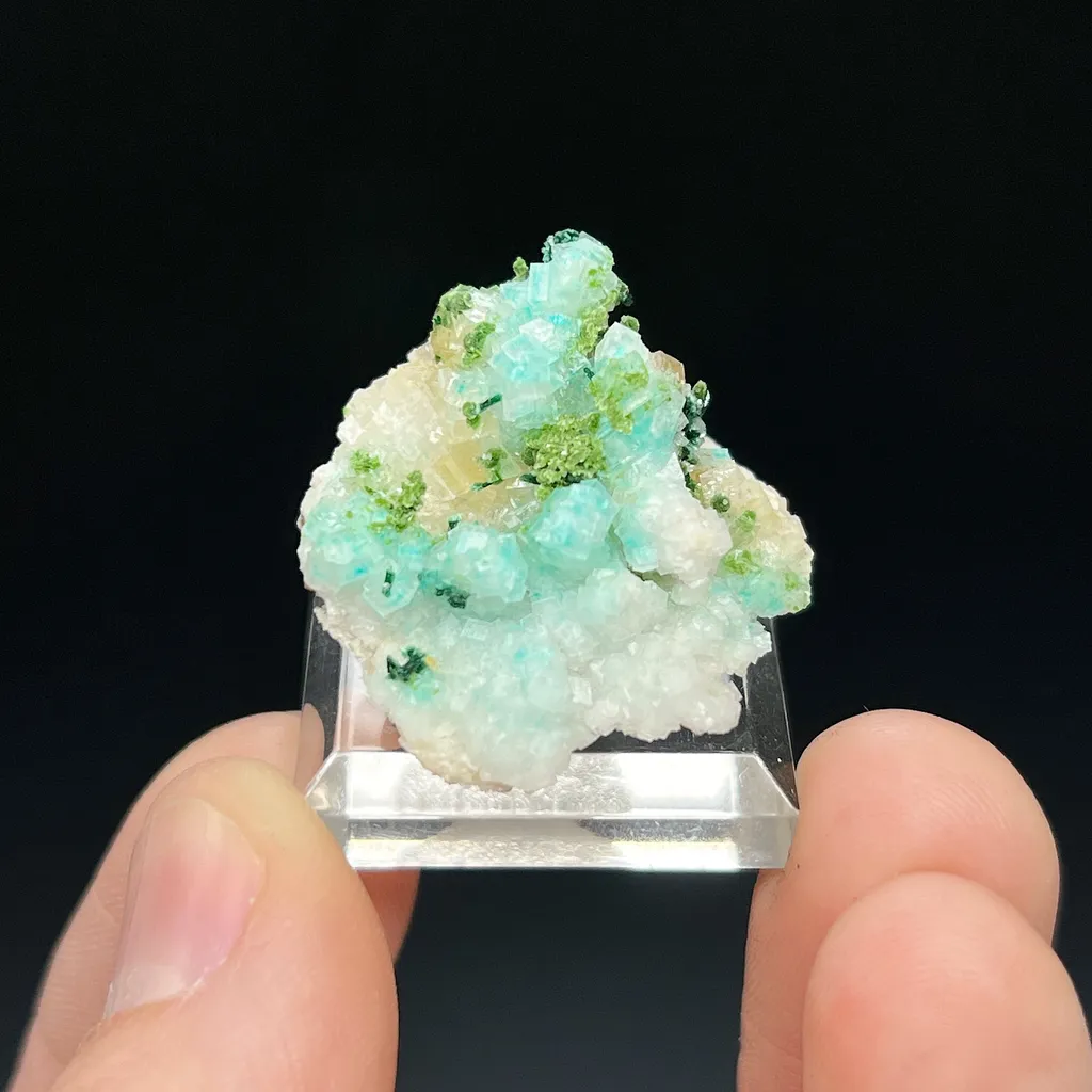 Calcite with Dioptase Inclusions image