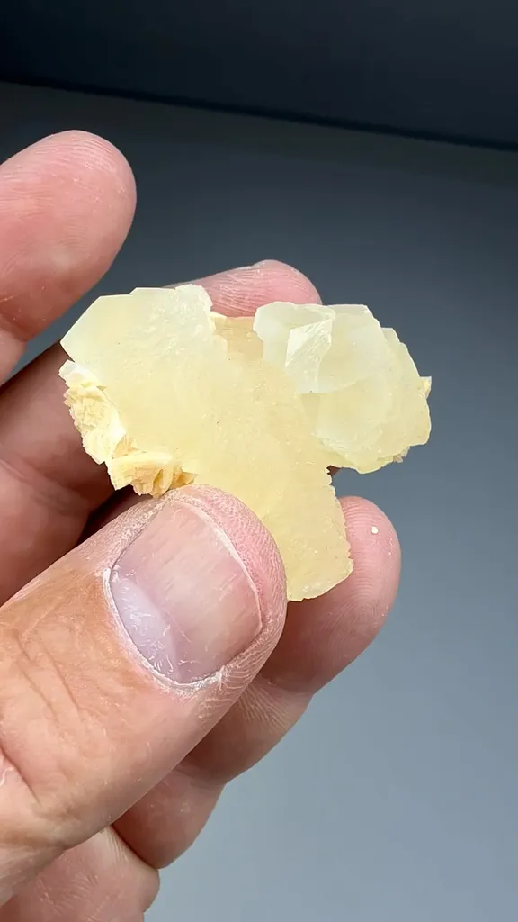 Calcite with Dolomite (2492) - image 2