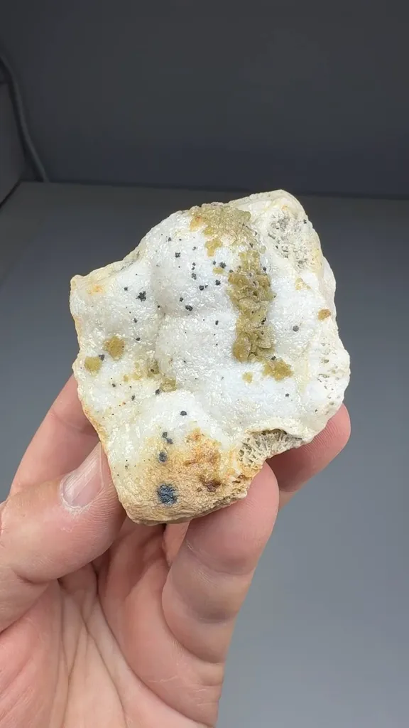 Calcite with Dolomite - image 2
