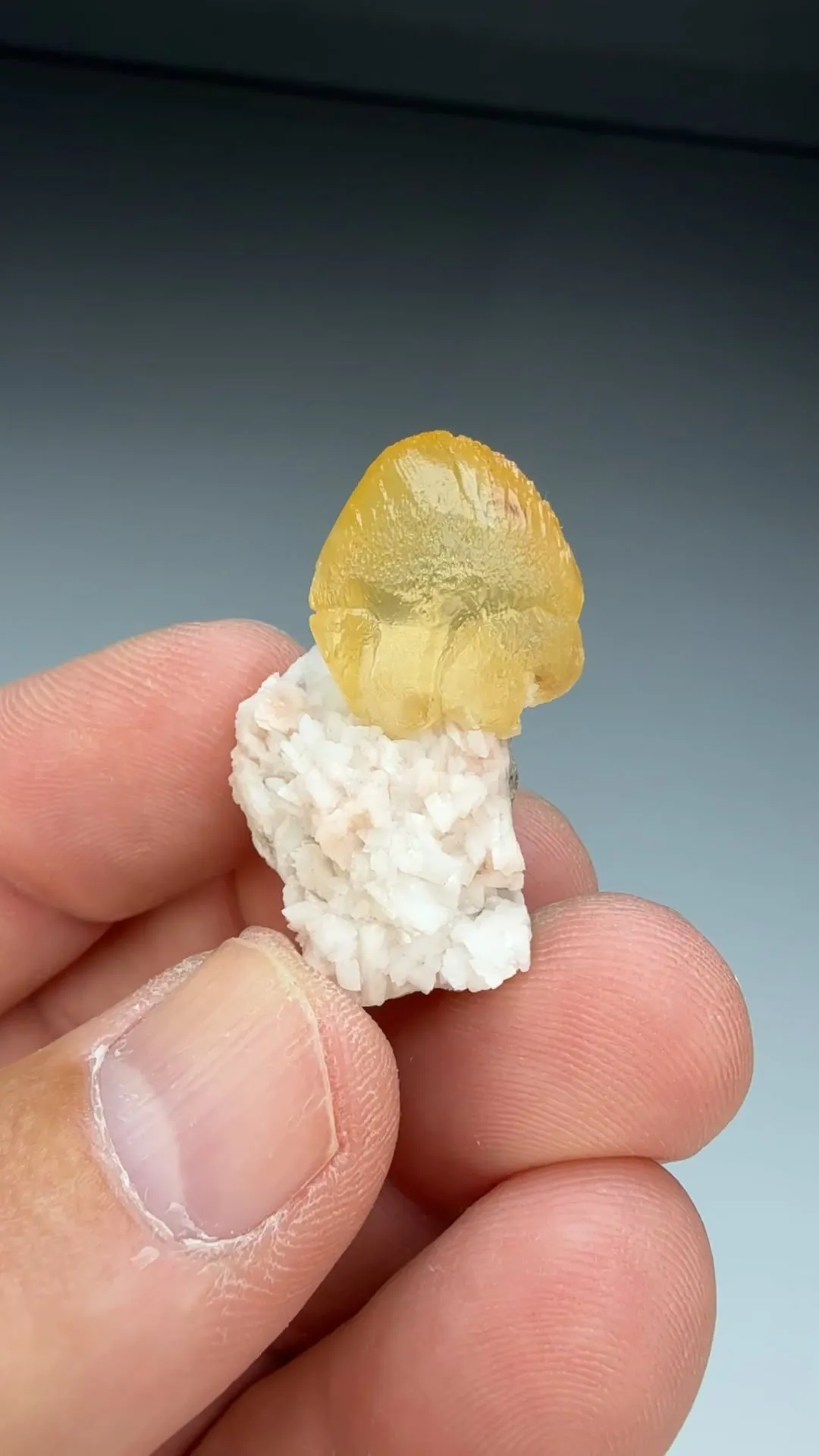 Calcite with Dolomite - image 2