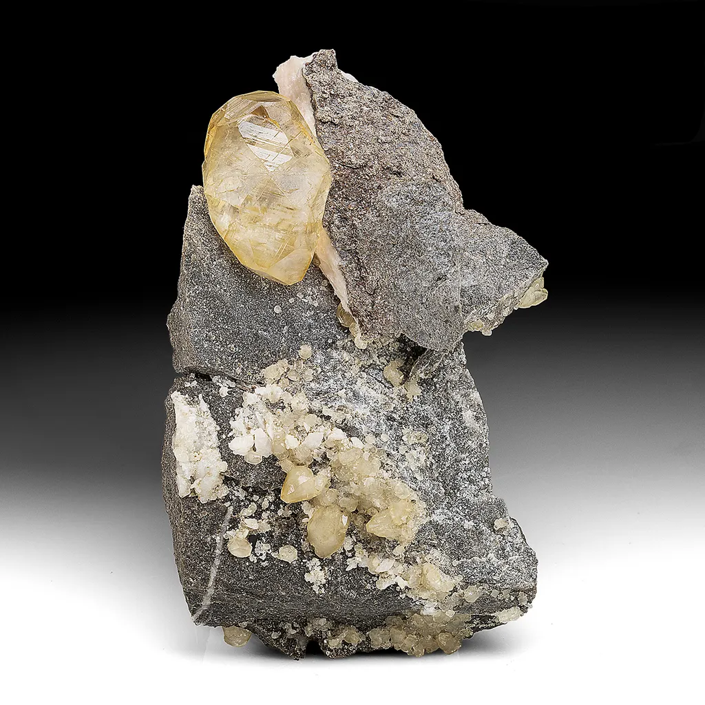 Calcite with Dolomite image