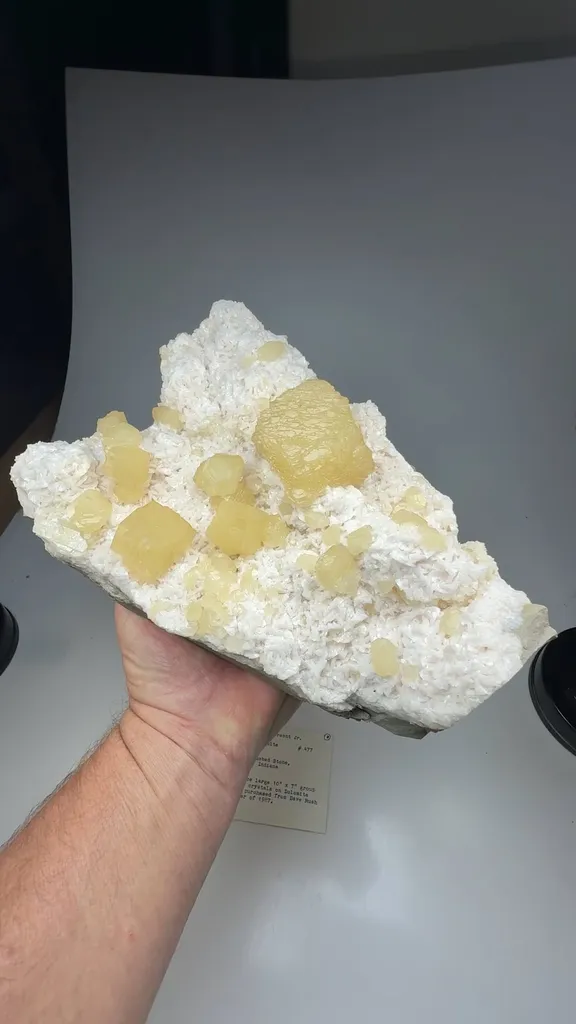 Calcite with Dolomite - image 2