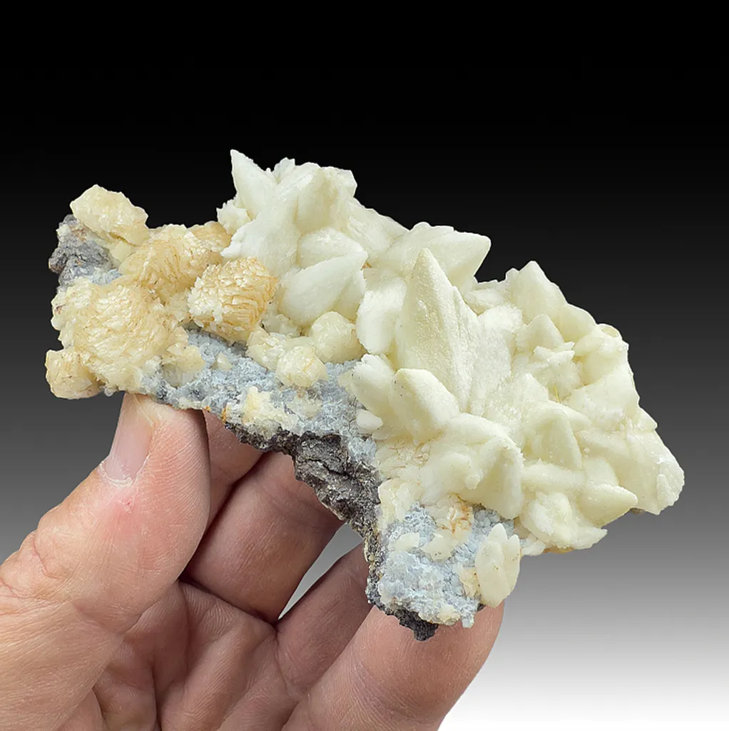 Calcite with Dolomite - image 1