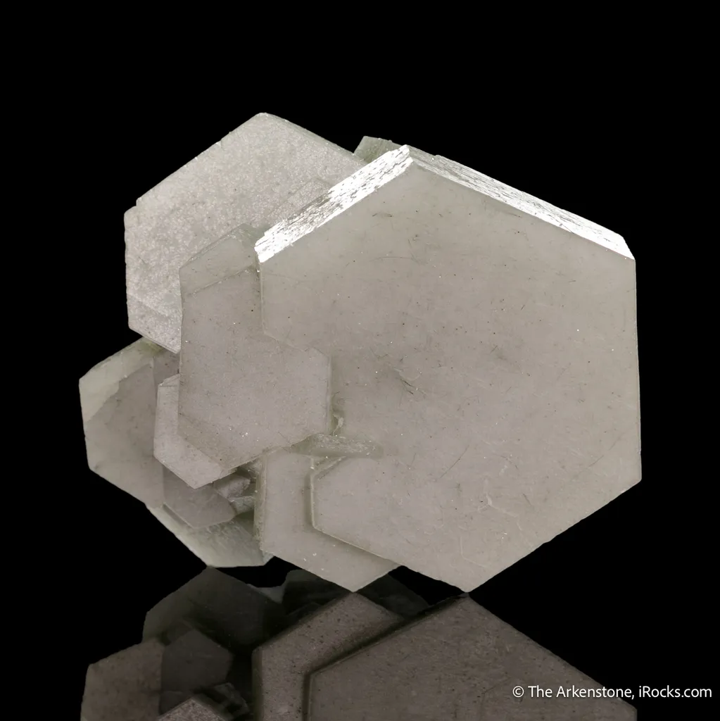 Calcite with Hedenbergite incl. image