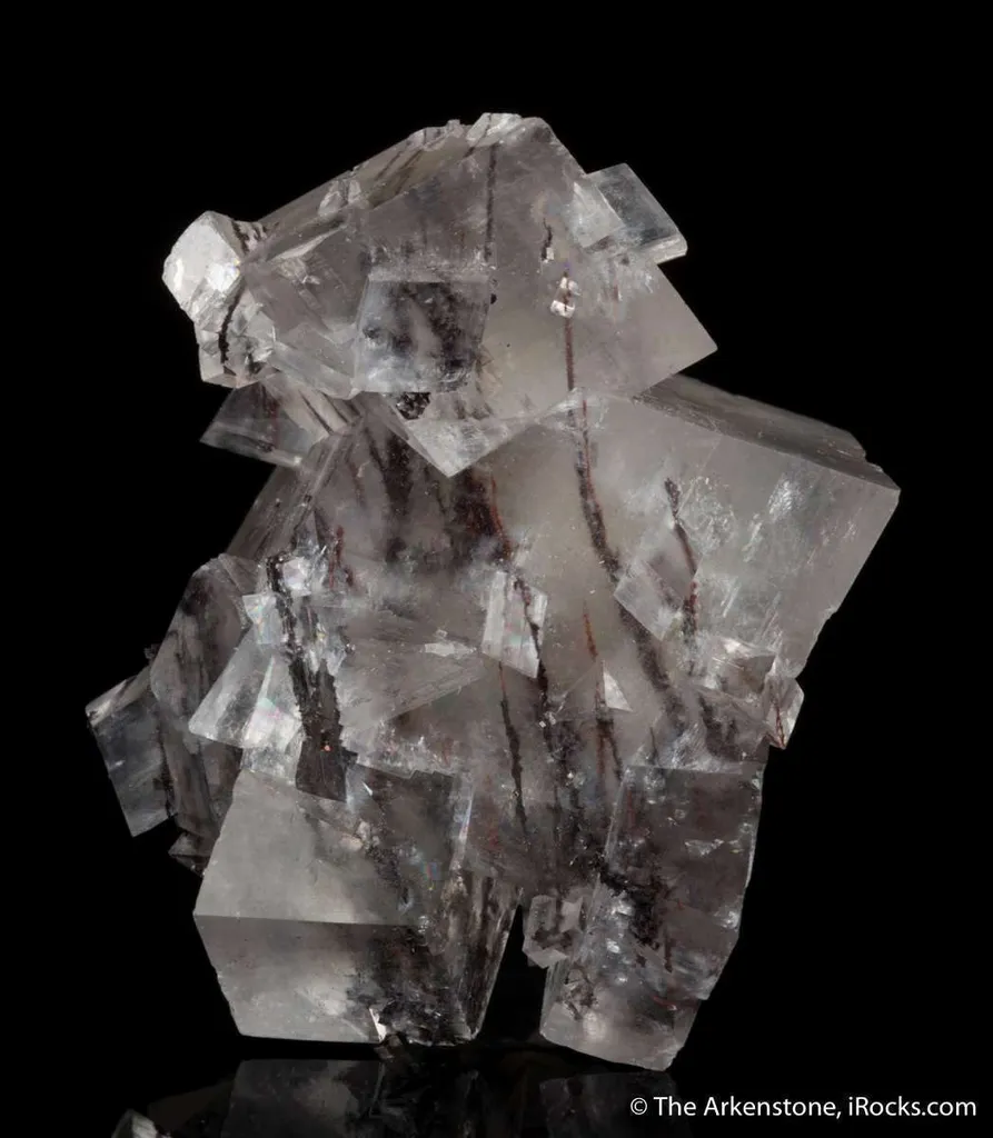 Calcite with inclusions of Manganese dendrites - image 3