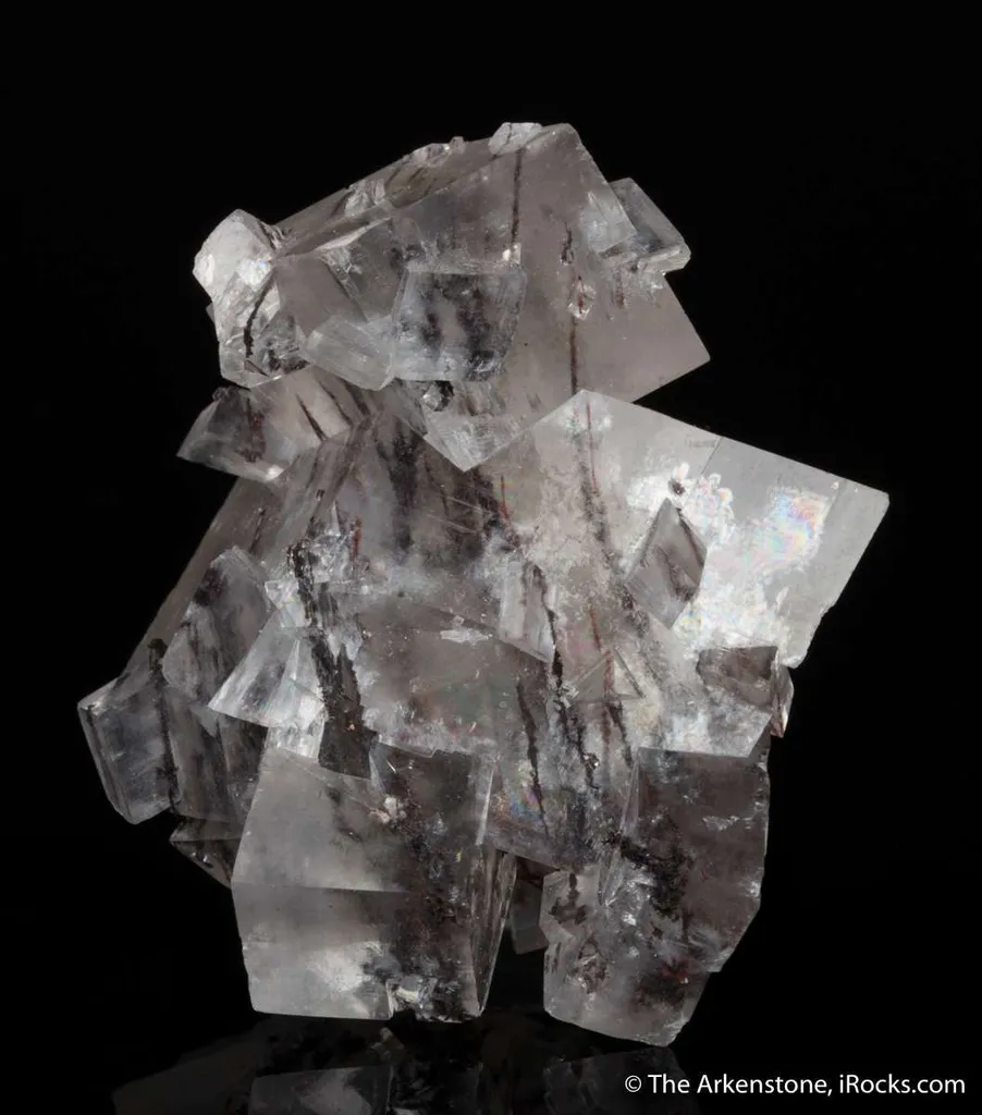 Calcite with inclusions of Manganese dendrites - image 4