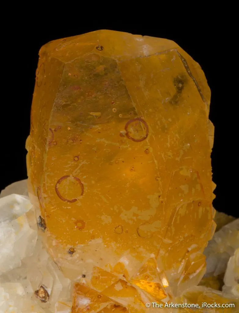 Calcite with Iron inclusions image