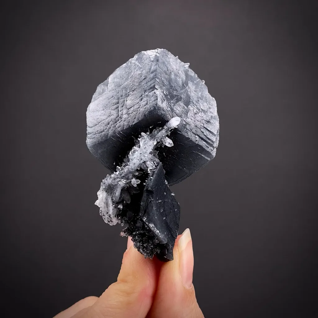 Calcite with Jamesonite inclusions image