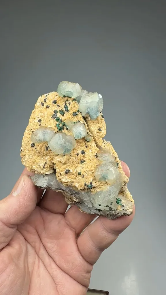 Calcite with Malachite, Chalcopyrite, Dolomite image