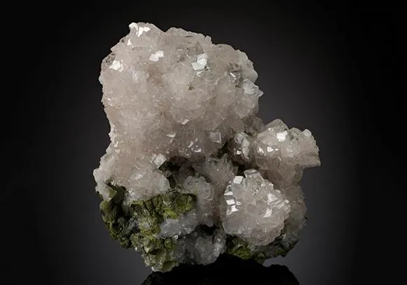 Calcite with Mottramite image