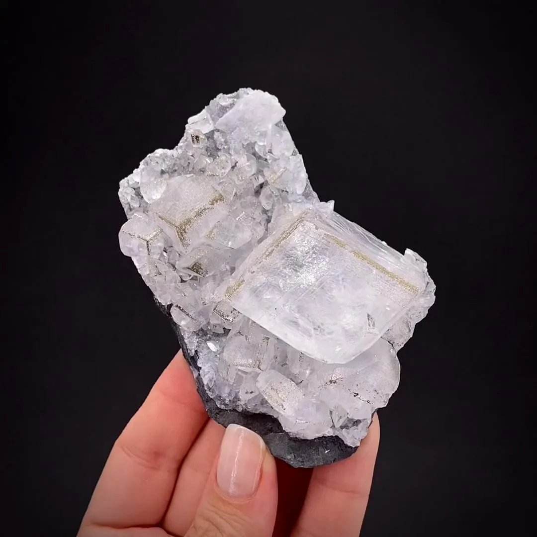 Calcite with oriented Pyrite - image 2