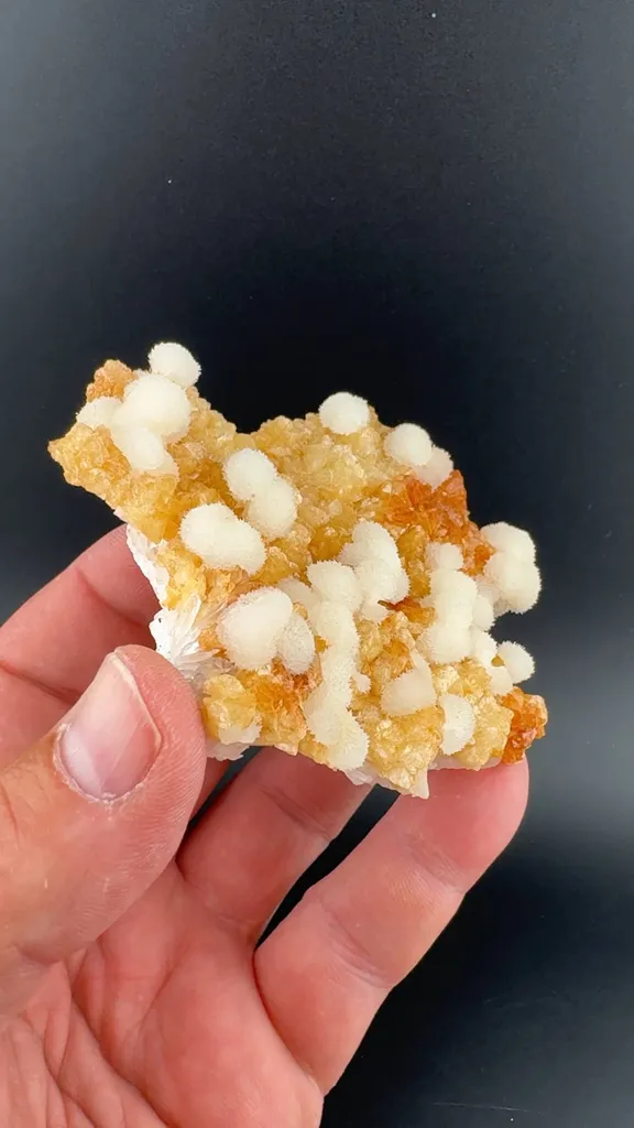 Calcite with Quartz image