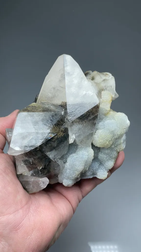 Calcite with Quartz - image 2