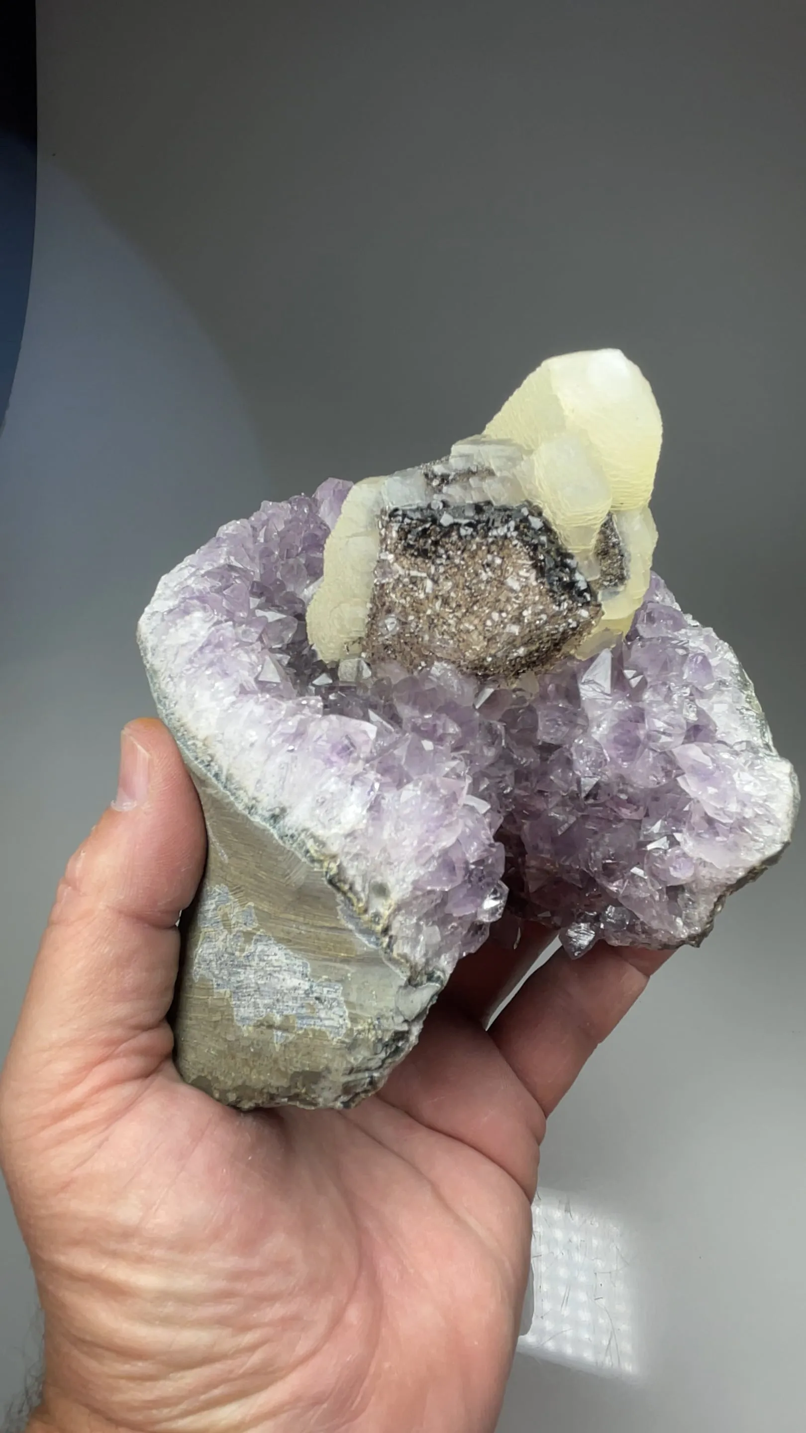 Calcite with Quartz, Hematite - image 2