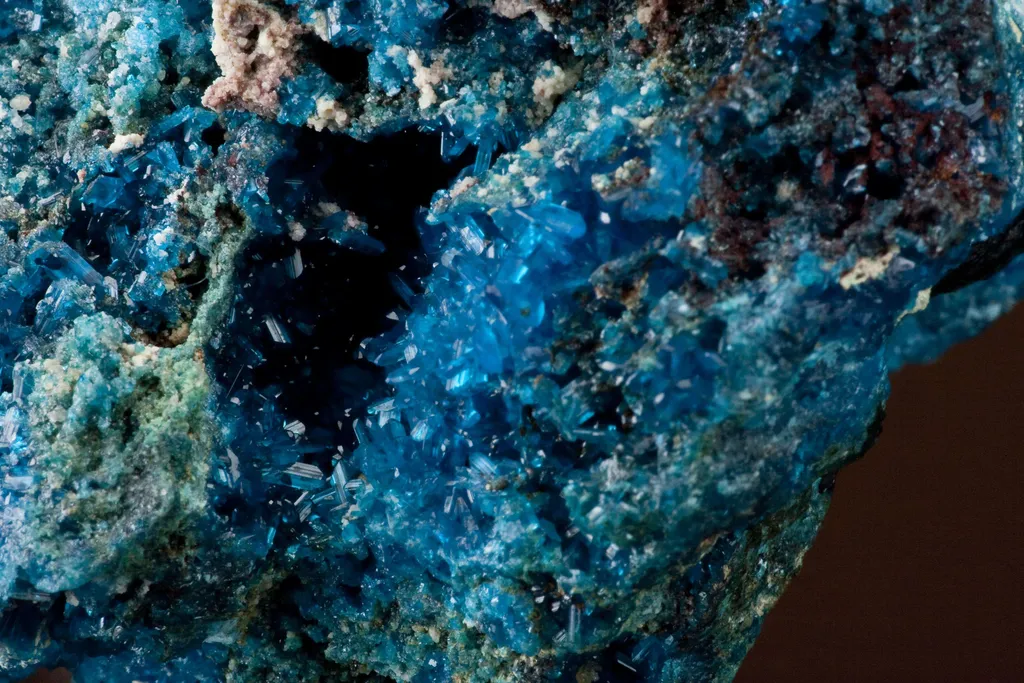 Caledonite - image 4