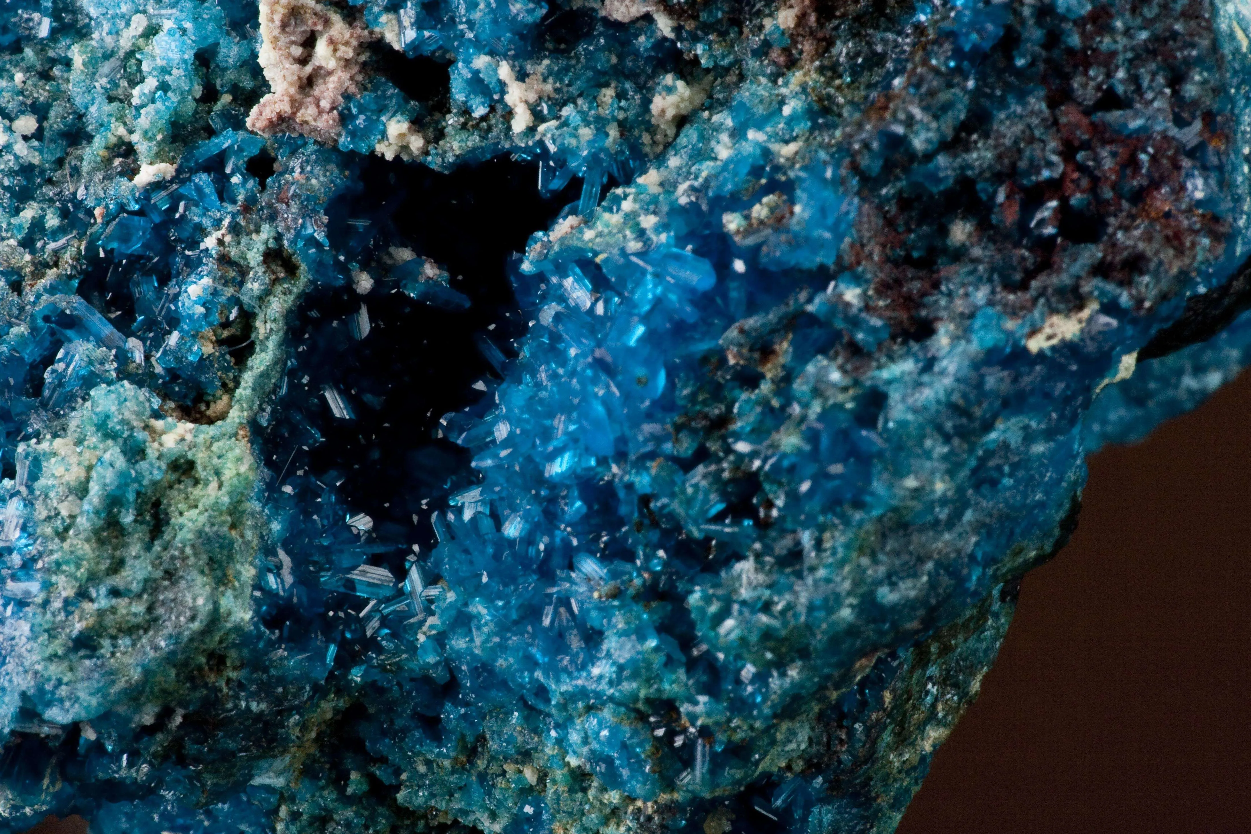 Caledonite - image 4