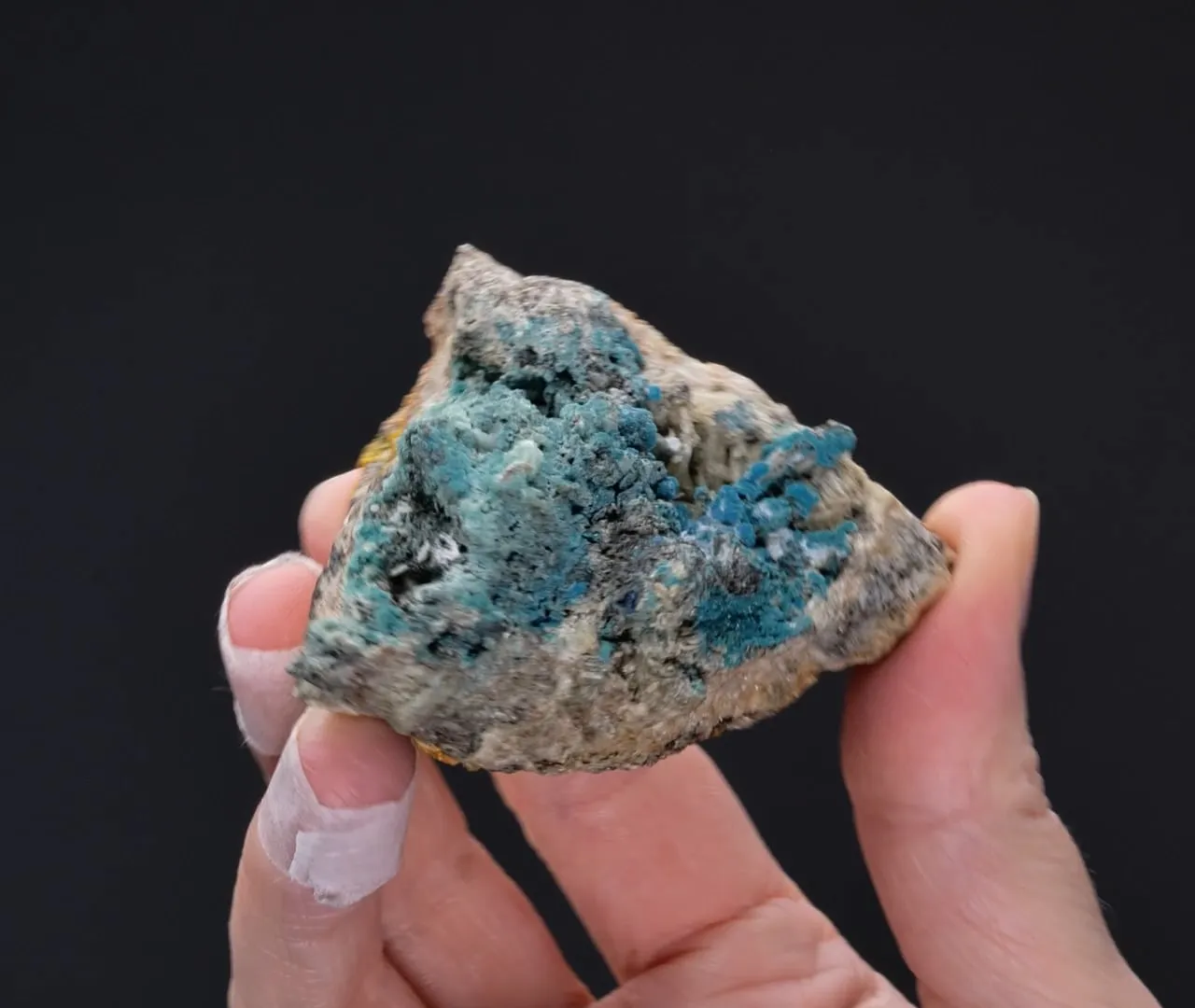 Caledonite with Lanarkite and SCOTLANDITE - image 2