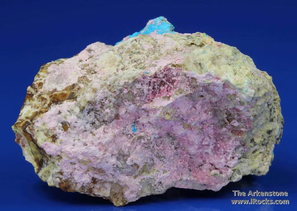 Canutite (type locality) with Magnesiokoritnigite and Lavendulan - image 2