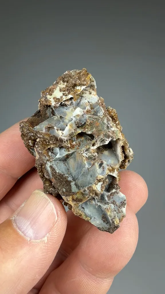 Carbonate-Fluorapatite - image 2