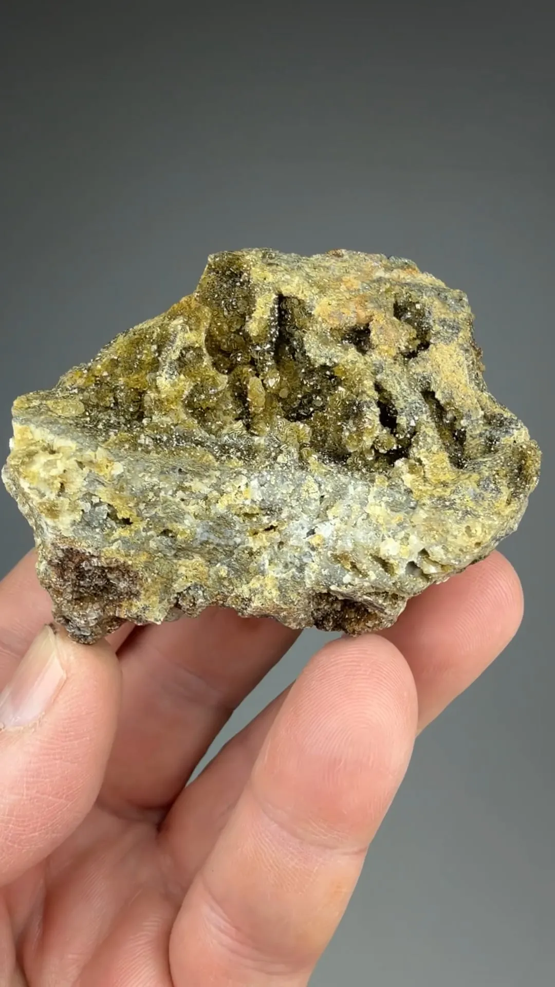 Carbonate-Fluorapatite with Siderite - image 2
