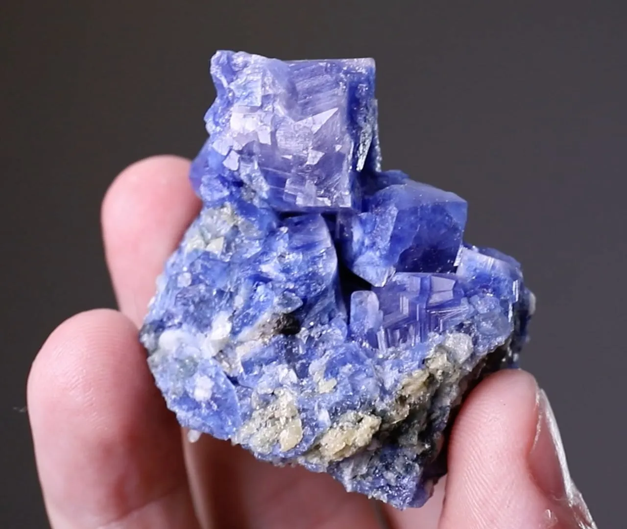 Carletonite - image 2