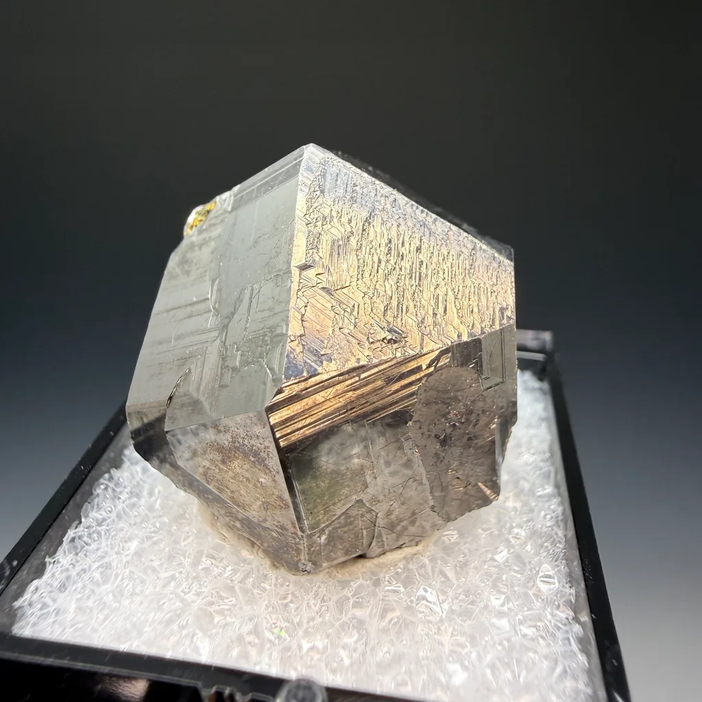 Carrollite from Kamoya South II Mine, Kamoya, Kambove, Kambove Territory, Haut-Katanga, DR Congo image