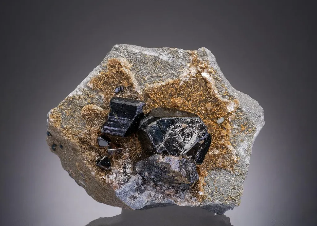 Cassiterite image