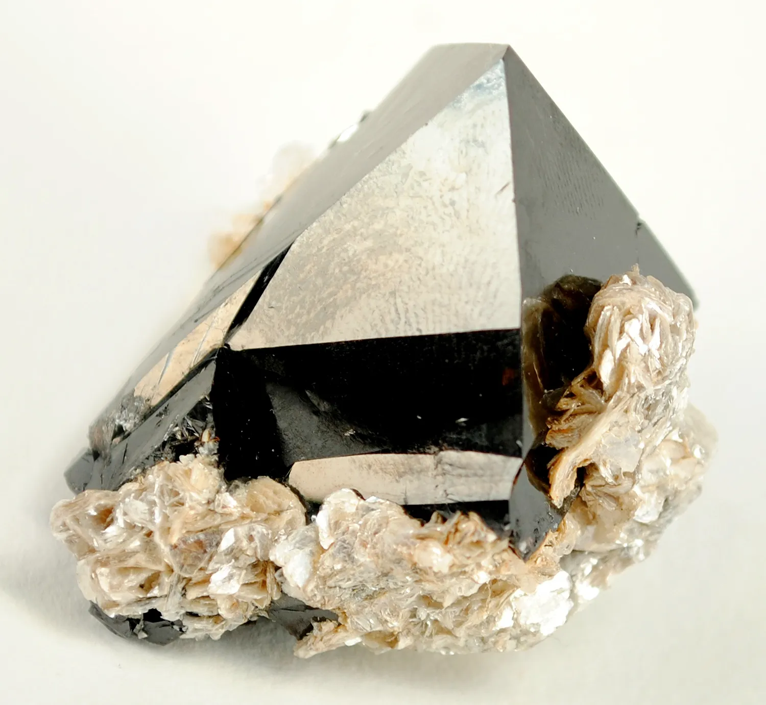 Cassiterite - image 3