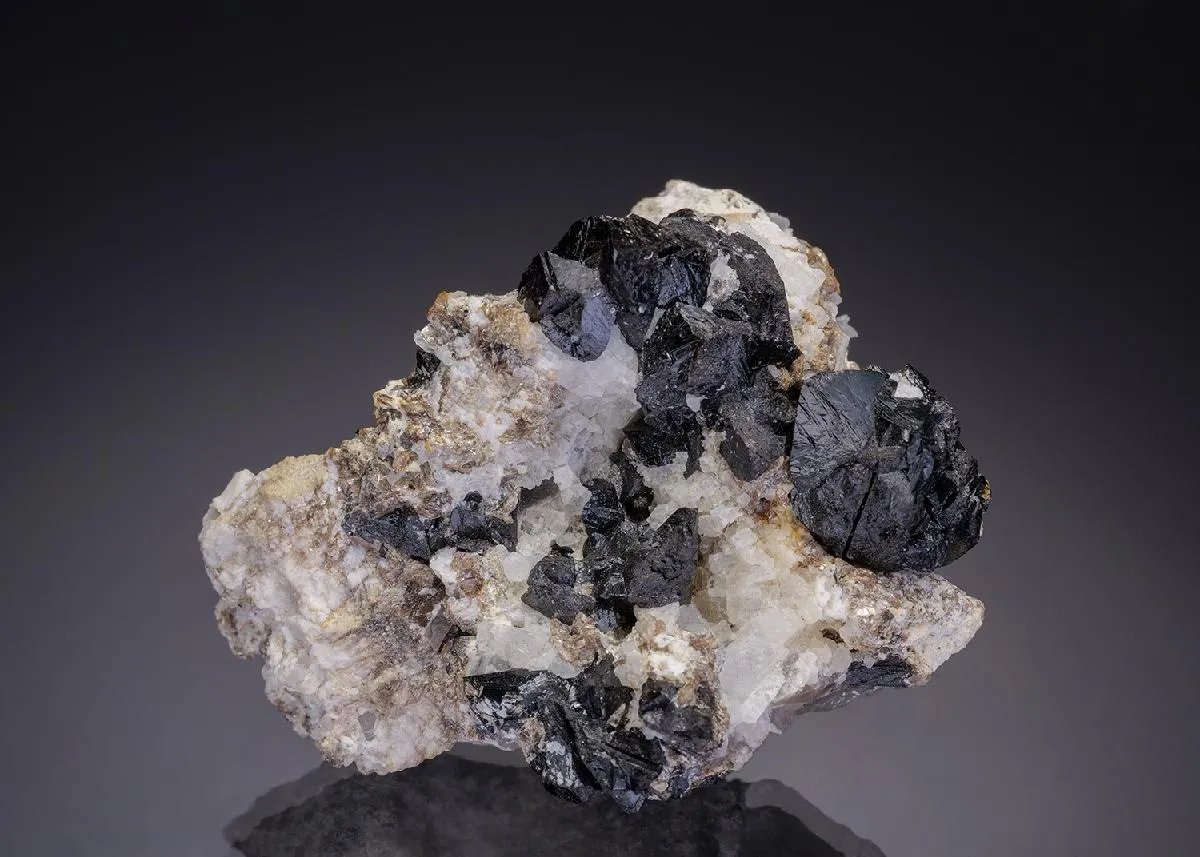 Cassiterite - image 1