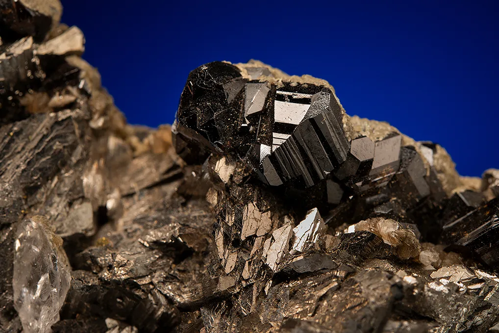 Cassiterite and Fluorapatite on Arsenopyrite - image 2