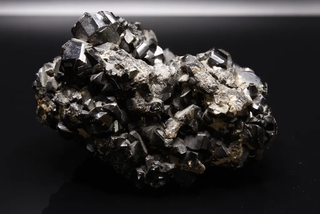 Cassiterite and Muscovite - image 5