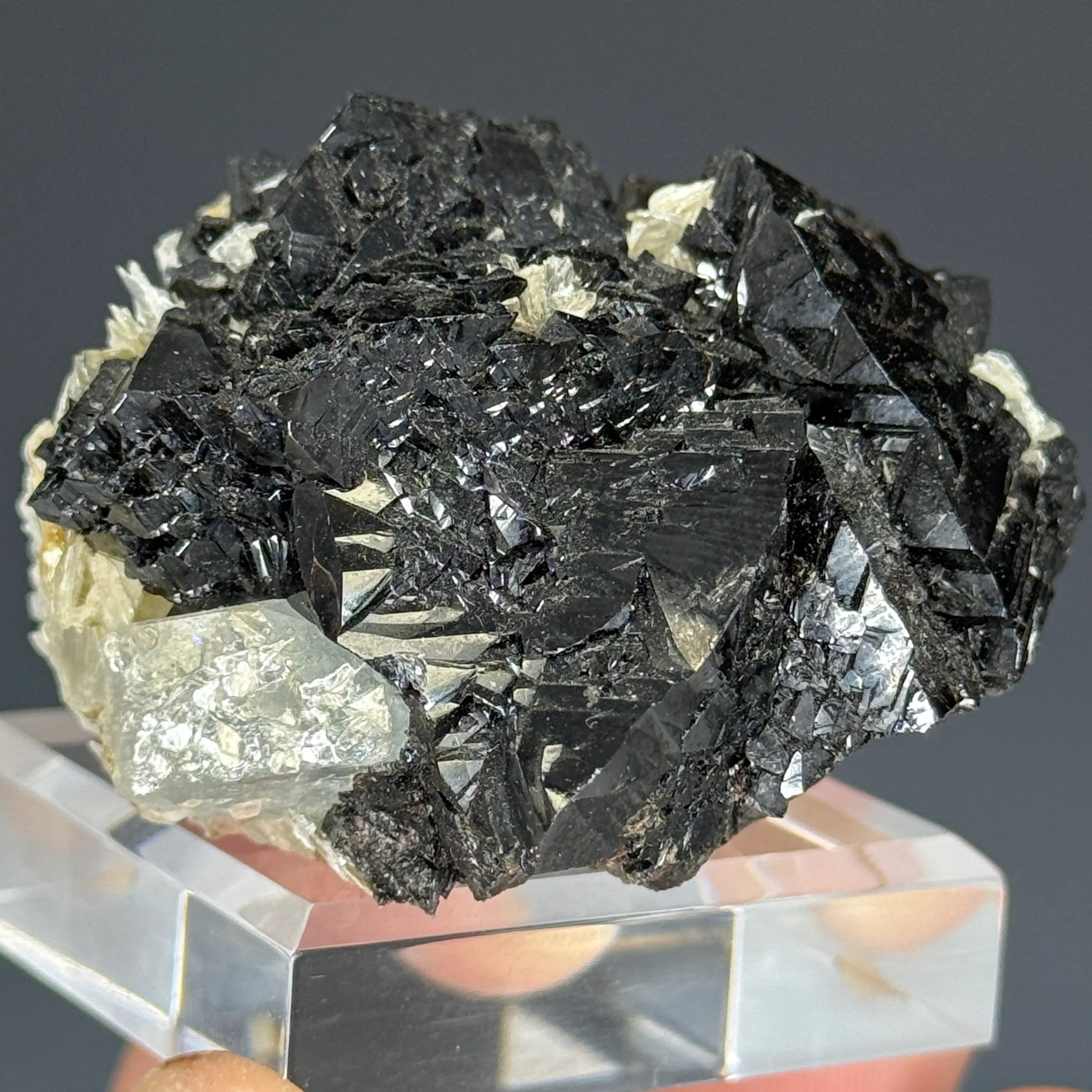 Cassiterite - image 1