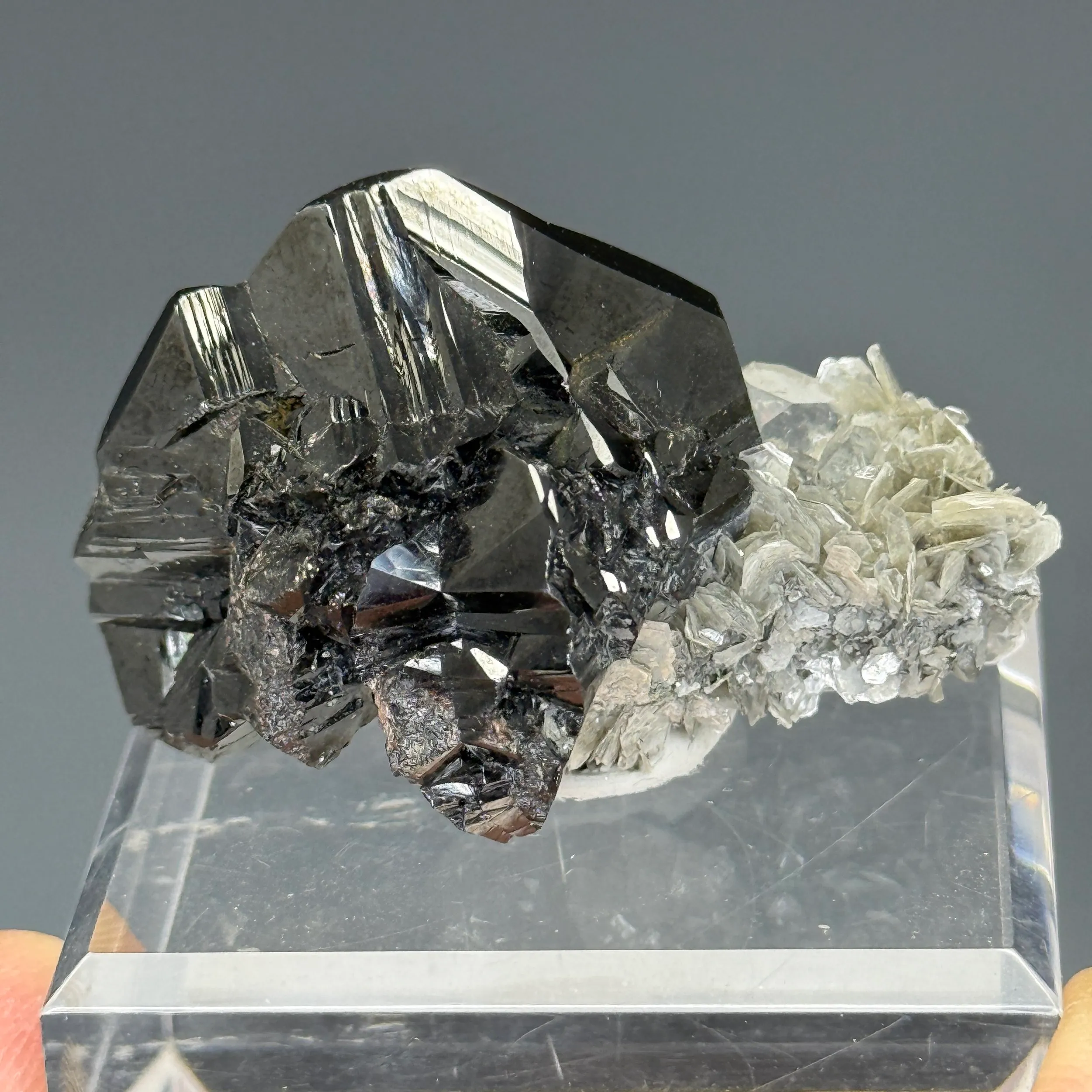 Cassiterite - image 1