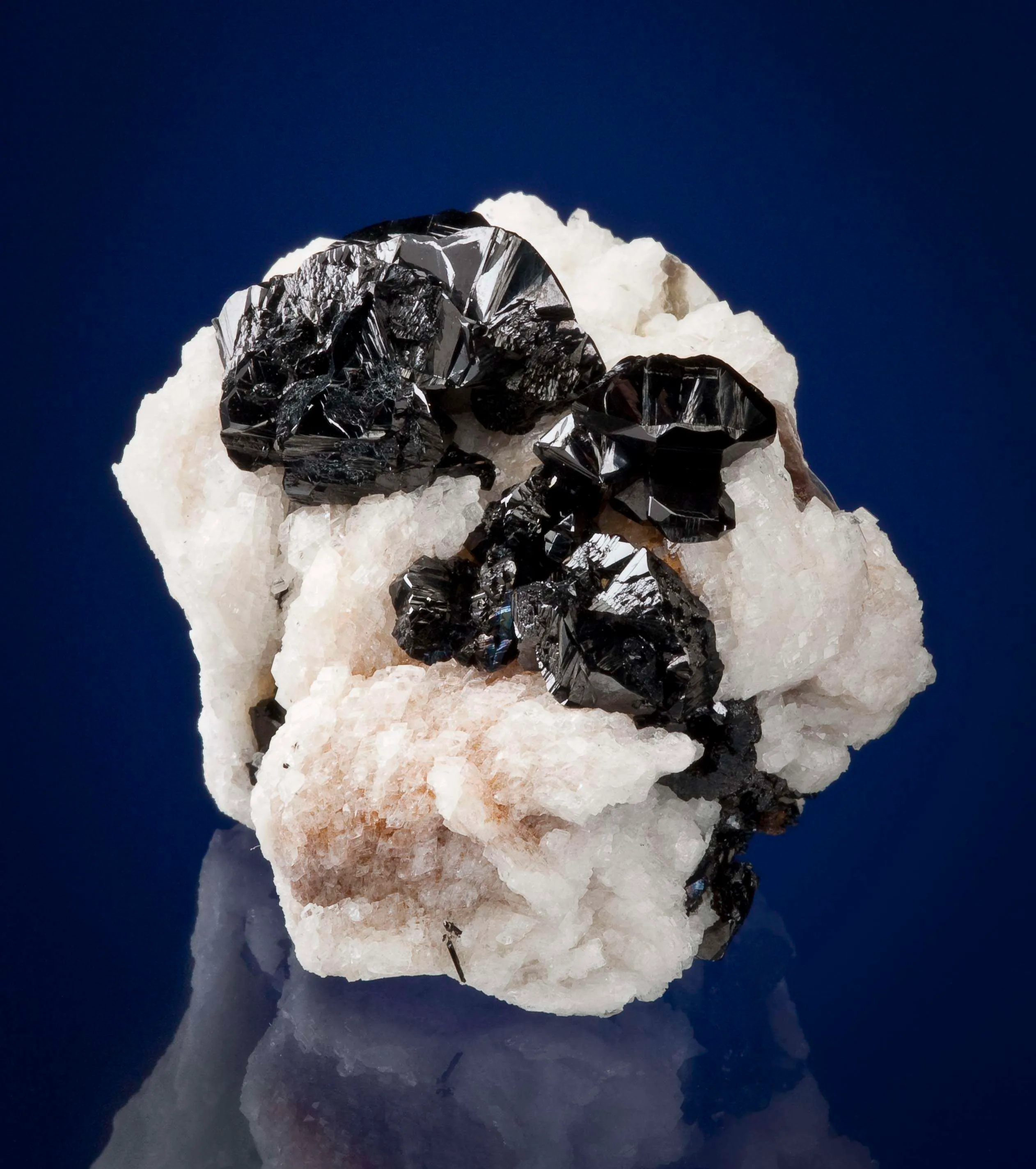 Cassiterite on Albite - image 1