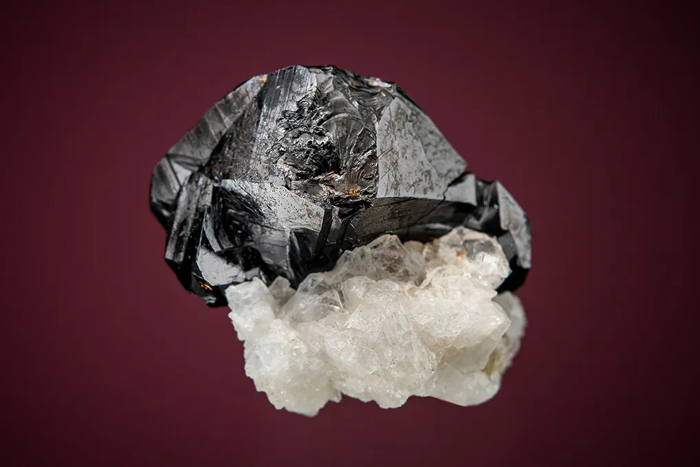 Cassiterite on Albite var. Cleavelandite image