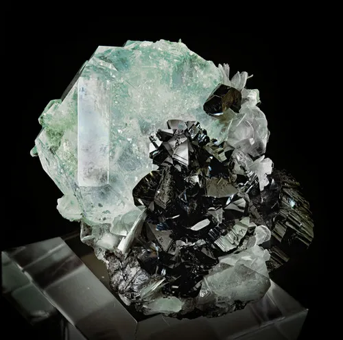 Cassiterite on Beryl Goshénite - image 2