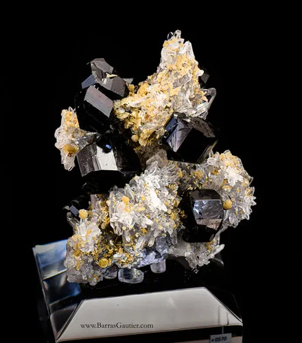 Cassiterite on Quartz image