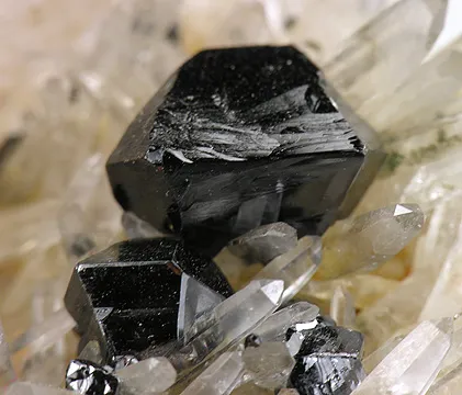 Cassiterite, Quartz - image 2