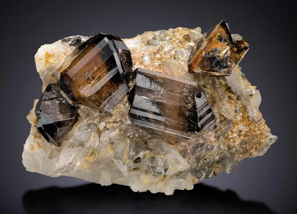 Cassiterite, Quartz image