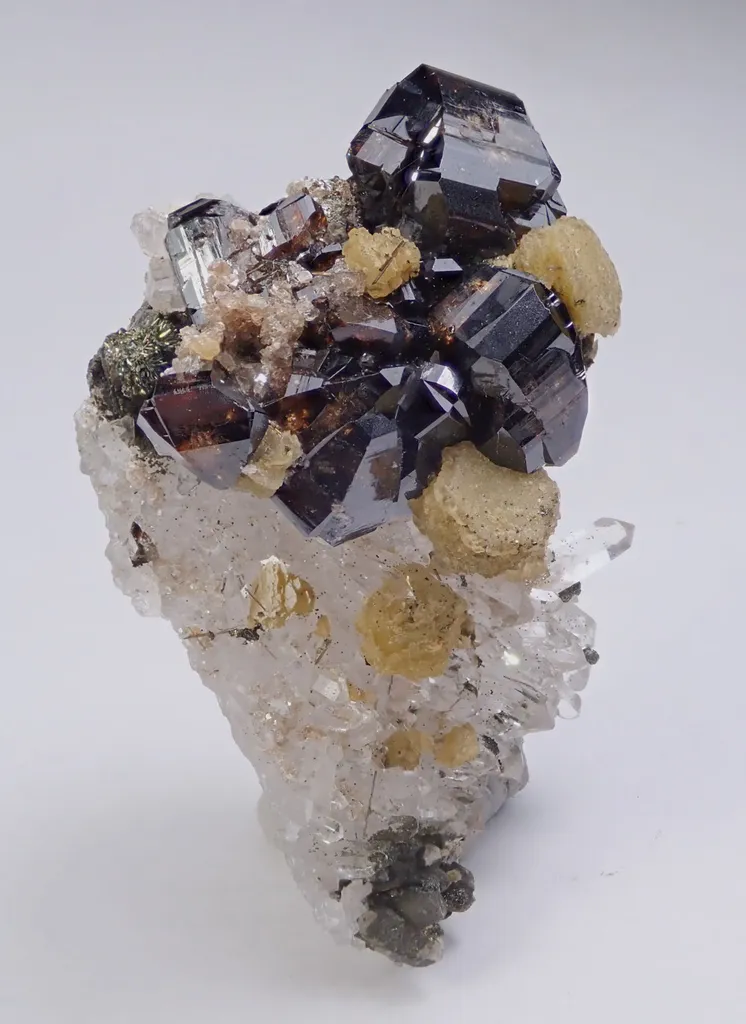 Cassiterite, Quartz, Siderite image